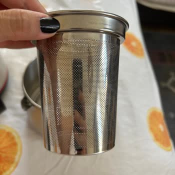 Lekeli Çay Makinesi Ve Cevapsız Değişim Talebi