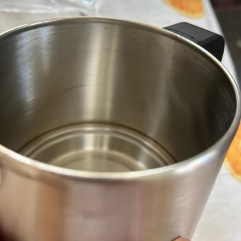 Lekeli Çay Makinesi Ve Cevapsız Değişim Talebi