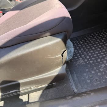 Perte Çıkmaması Nedeniyle Uzun Süre Araçsız Kalma, Tekrarlanan Teslimat Sorunları Ve Kırık Koltuk
