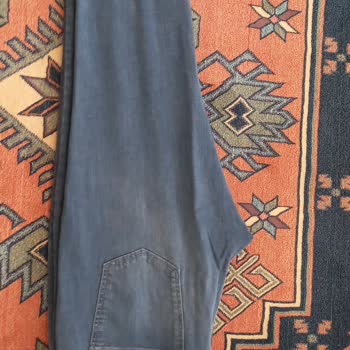 DeFacto’da Aynı Model Kot Pantolonların Paça Uzunlukları Farklı