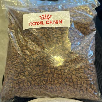 Sipariş Edilen Orijinal Royal Canin Mama Değil, Açık Paket Geldi