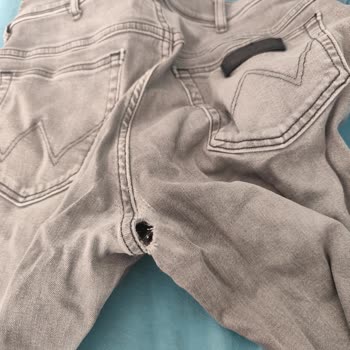 Boyner’de Erken Renk Solması Ve Yırtılma Yaşayan Pantolonlar İçin Garanti Reddi Ve Değişim Talebi
