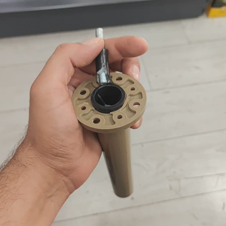 Kırılan Koltuk Ayağı İçin 2100 TL Servis Ücreti Haksız