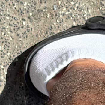 Crocs Terliğinde Yanlış Numara Ve Etiket Karışıklığı