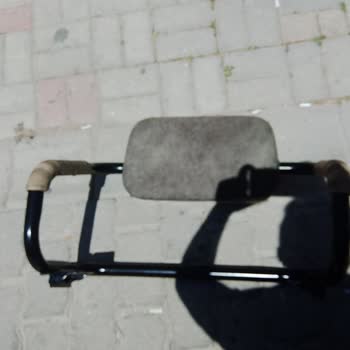 Yeni Motosiklette Arka Koltuk Dayama Parçası Koptu, Garanti Değişim Talebi