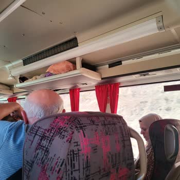 Gezi Ekspresi Turunda Güvensiz Sürüş, Şoförün Tehditkar Tutumu Ve Açıklanamayan Ücretlendirme