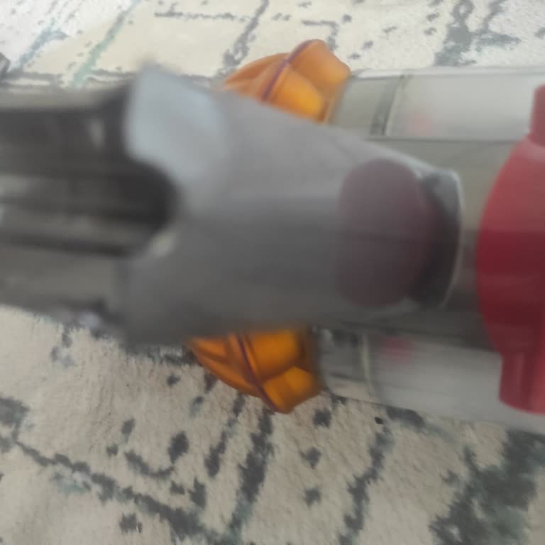 Garanti Sözünü İhlal Eden Dyson Çatlak Parça İçin Ücret Talebi