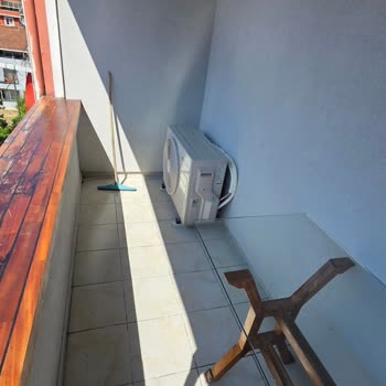 Samsung Klima Dış Ünitesi Balkon Zemine Yerleştirildi, Ücretsiz Yeniden Montaj İstiyorum