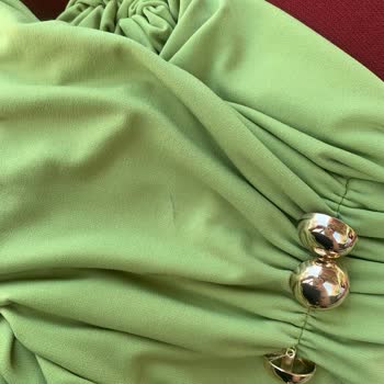Roza Butik'ten Kusurlu Elbise Ve Saygısız Satıcı Tutumu