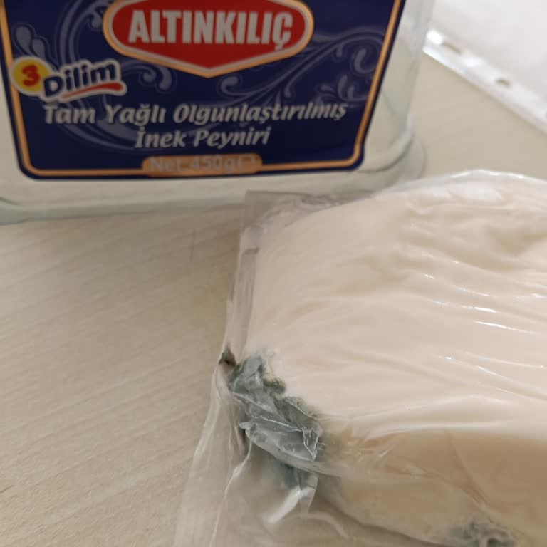 Küflü Peynirde Değişim Talebi Fiş Yok Deyerek Reddedildi