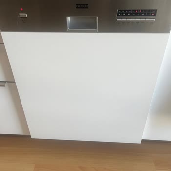 Franke Fdw 612 Bulaşık Makinesinin Rafı Paslanıp Parçalanıyor, Ücretsiz Parça Talebi