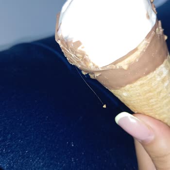 Magnum Dondurmasında Saç Benzeri Kıl Görülmesi Hijyen Endişesi