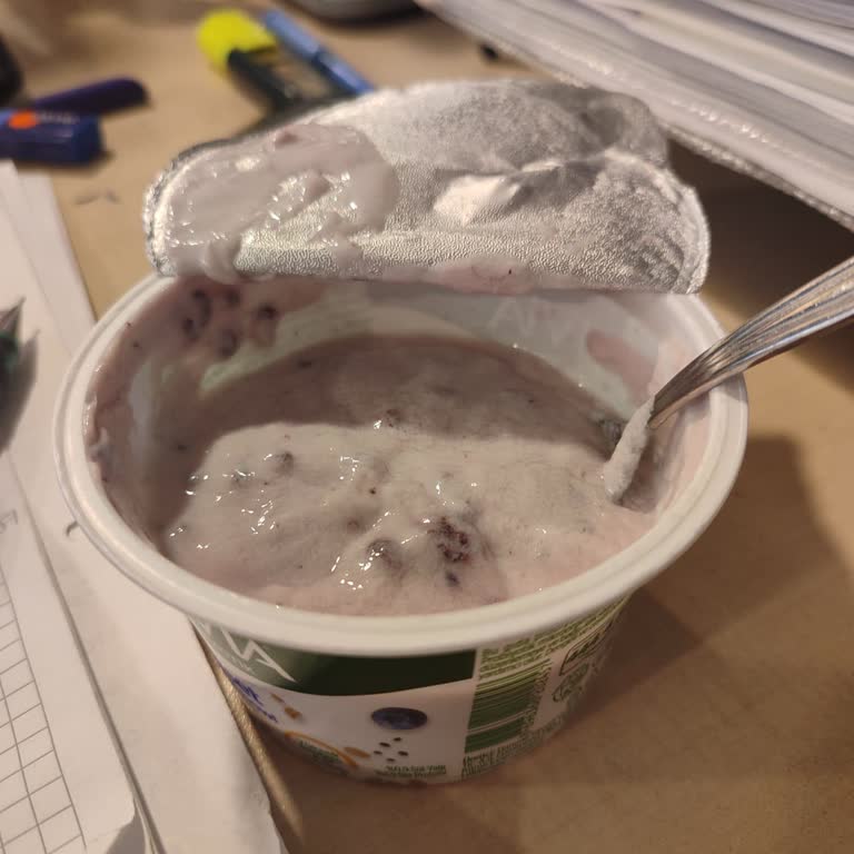 Activia Yaban Mersinli Yoğurtta Eksik Doluluk Ve Farklı Kıvam, Sağlık Sorunu Ve Ücret İadesi Talebi