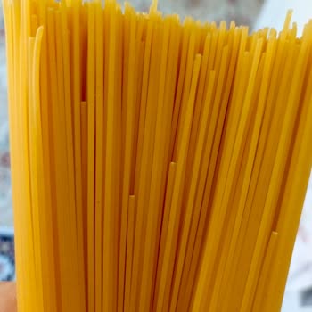 Nuh’un Ankara Spagetti Paketinde Siyah Kum Benzeri Partiküller Ve Hijyen Endişesi