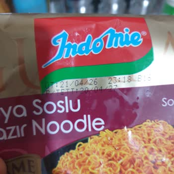 İndomie Noodle Baharat Poşeti Yırtık Ve Boş
