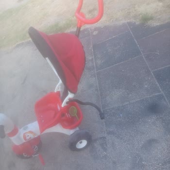 Pilsan Pony 3 Tekerlekli Bisikletindeki Çatlak Koltuk Ve Sabit Olmayan İtme Kolu Sorunu