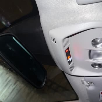 Cam Değişimindeki Hatalı Kurulum Ve Servis İlgisizliği Sebebiyle 4 Bin TL Masraf