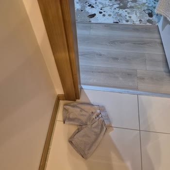 Gaz Kaçıran Ve Su Dökülen Klimanın Hemen Değiştirilmesi Gerekiyor