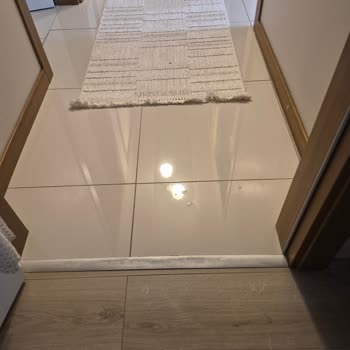Gaz Kaçıran Ve Su Dökülen Klimanın Hemen Değiştirilmesi Gerekiyor