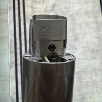 Dyson V15 Süpürge Parçası Kırıldı, Garanti Kapsamında Tamir Ve Değişim Talebi
