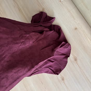 Kusurlu Elbise Teslimatı Ve Yanıtsız Müşteri Desteği