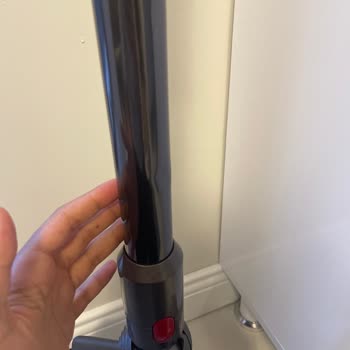 Dyson V15 Elektrikli Süpürge Eklemindeki Gevşeme Ve Hasarlı Boru Sorunu Garanti Kapsamında Çözülmedi