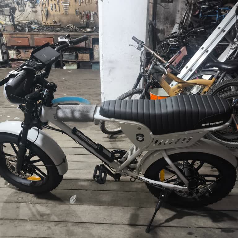 Eksik Bataryalı Elektrikli Bisiklet Teslim Edildi, Hepsiburada Çözüm Sağlamıyor