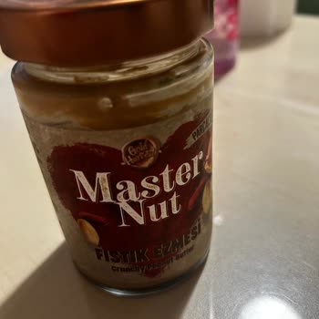 Master Nut Fıstık Ezmesinde Keskin Tahta Parçası Bulunması Boğazıma Tehdit Oluşturdu