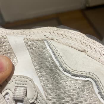 Skechers Ayakkabısının 30 Gün İçinde Yırtılması Ve Değişim Reddi