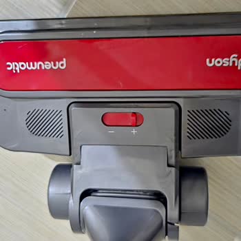 Dyson Süpürge Başlığı Normal Kullanımda Kırıldı Garanti Dışı Ve Ücretli Değişim Teklifi