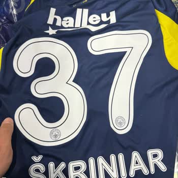 Fenerbahçe Formasında Baskı Hatası Ve Tekrar Eden İşçilik Sorunu