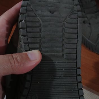 Üç Çift Deri Ayakkabının Kısa Sürede Bozulması Ve Tam İade Talebi