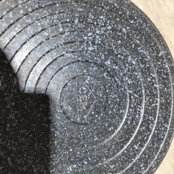 Cem Markalı Granit Tencere Setinde Kapak Kayması ve Kaplama Soyulması