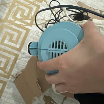 Kırık Ve Kirli Süpürge, Satıcı İadeyi Reddetti Ve Gardrops Destek Vermedi