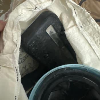 Kırık Ve Kirli Süpürge, Satıcı İadeyi Reddetti Ve Gardrops Destek Vermedi