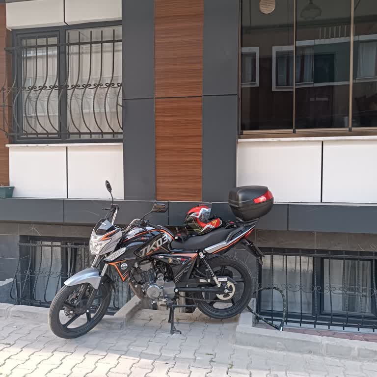 Ayıplı Motosiklet Ve Mağaza İlgisizliği
