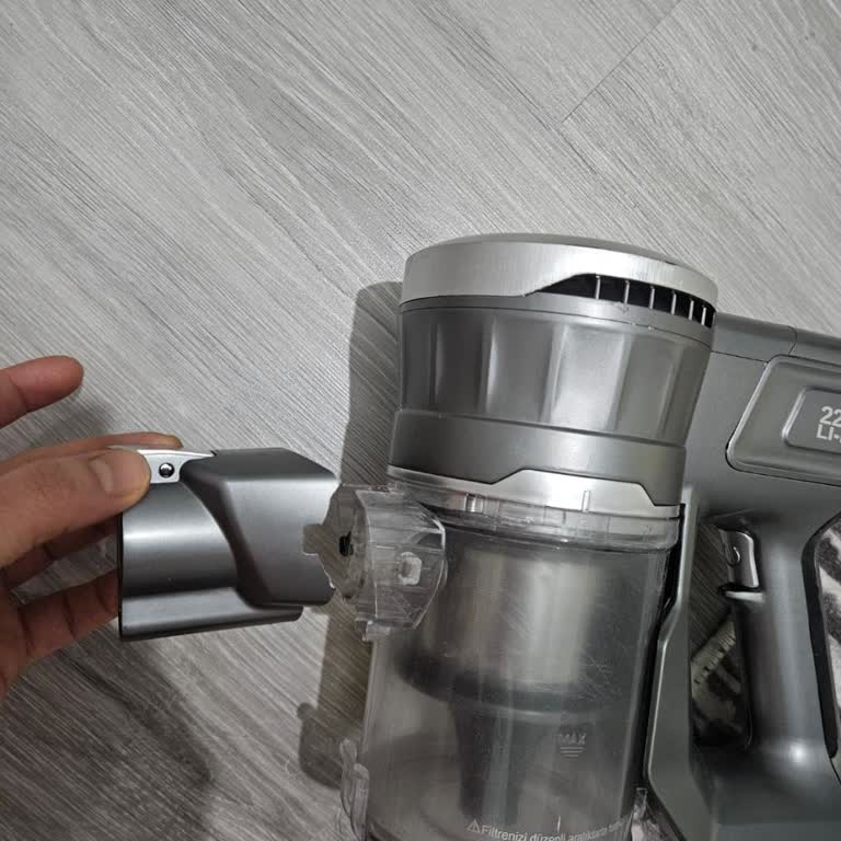 Heifer Dikey Süpürge Toz Haznesi Sürekli Kırılıyor Ve Garanti Kapsamı Dışı Kalıyor