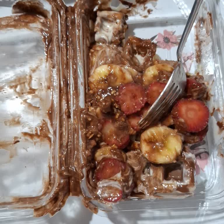 Heros Waffle Restoranının Özensiz Paketlemesi Nedeniyle Dağılmış Waffle Ve Ücret İadesi Talebi