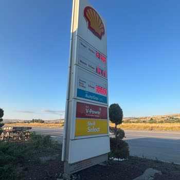 Elmadağ Shell İstasyonunda Hijyen Sorunu Ve Saygısız Çalışan