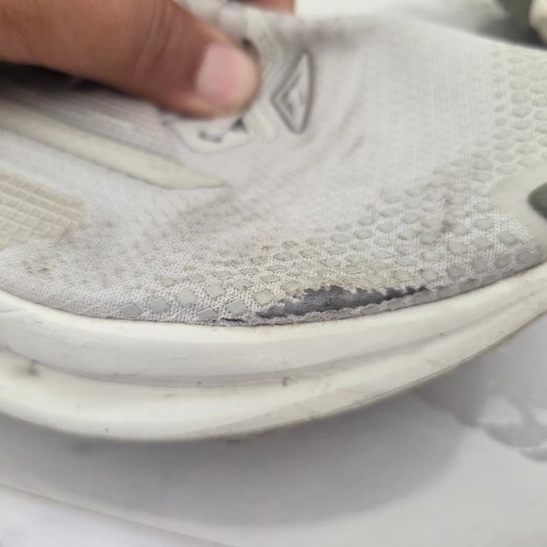 Nike Trilyon Ato Ayakkabısında Üretim Hatası Reddedildi