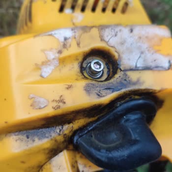 Alman Bahçe Makinesinde Sürekli Yağ Sızıntısı Ve Parça Bozulması, Satıcı Yanıltması, Tam İade