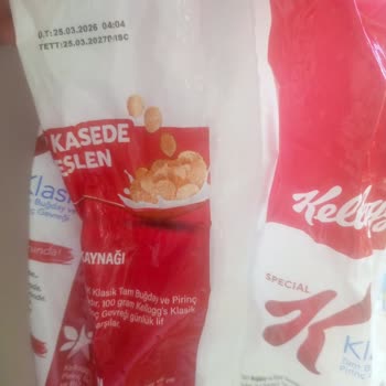 Kellogg's Ve Nestlé Ürünlerinde Böcek Bulunması, Cevapsızlık Ve İade Talebi