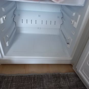 Beko Dondurucu Çekmecesi Kırıldı, Garanti Kapsamında Ücretsiz Değişim İsteniyor
