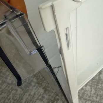Beko Buzdolabında Sebzelik Çekmecesi Kırıldı, Ücretsiz Parça Değişimi Talebi