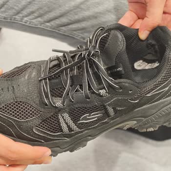 Kısa Sürede İç Astarı Yırtılan Skechers Ayakkabıda Üretim Hatası Reddedildi