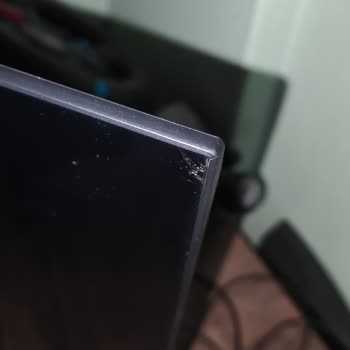 Kırık Monitör Ve Yetersiz Müşteri Hizmeti