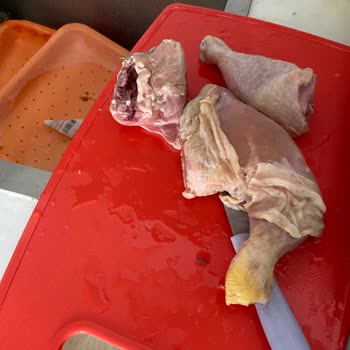 Şok Market'te Bozulmuş Tavuk Ürünü Satışı Müşteri Sağlığını Tehlikeye Atıyor