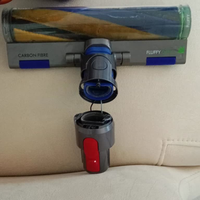 Dyson Süpürge Kaskosu İçin 20 Gün Bekleyişi Ve Belirsiz Sonuç