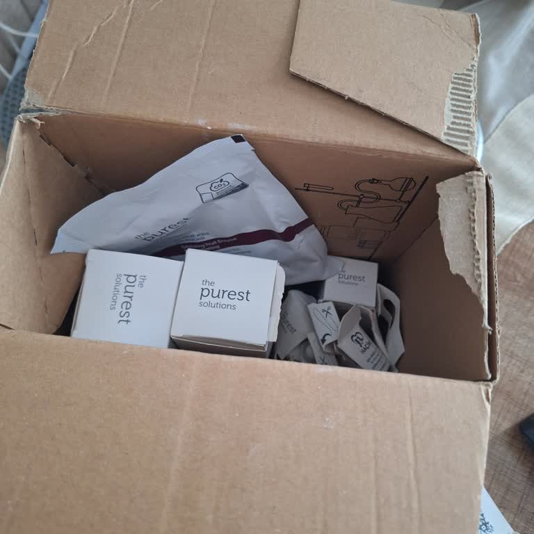 Teslim Edildi Görünen Pakette Yüz Yıkama Jeli Yok