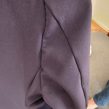 Aksaray Ağaçlı Kığılı Mağazasında Ayıplı Takım Elbise, Yanlış Renk Ve Kalite, Sorumluluk Reddi